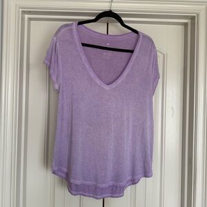 American Eagle Outfitters Light Purple V-Neck Tee